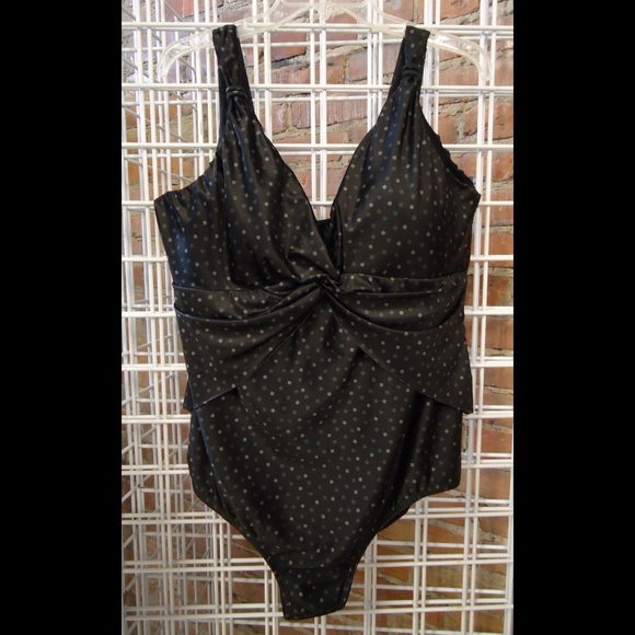 NEW Swimsuit with Polka Dots BRAND NEW WITH TAGS - Picture 1 of 4